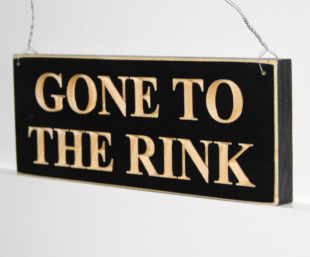 Gone to the Course Golf Sign: Distressed Wood Mancave Decor