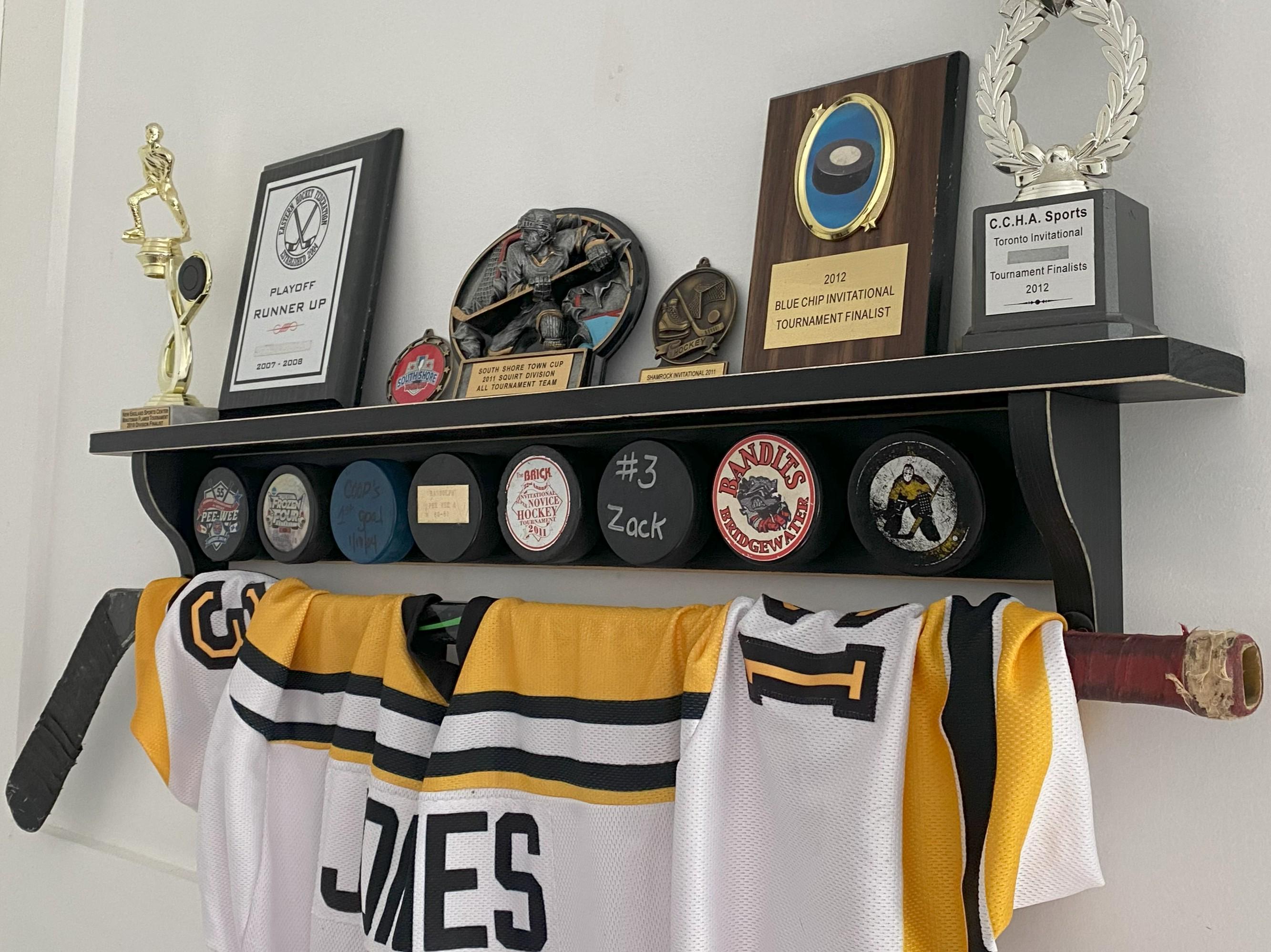 Hockey Puck Display Shelf: Trophy and Medal Holder