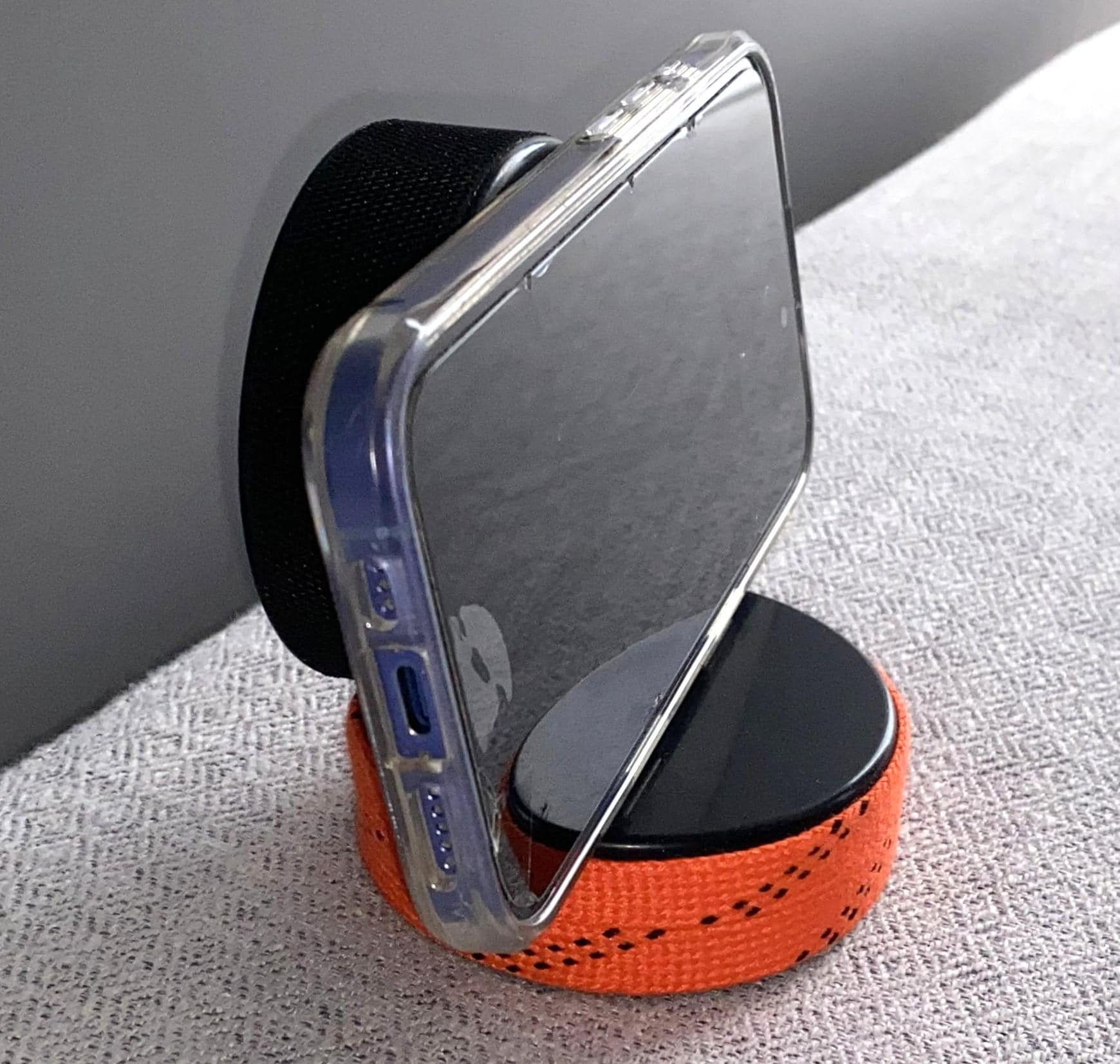 Hockey Puck Phone Stand: Hockey Laces, Team Colors, Gift for Hockey Player, Coach, Mom, Dad, Fan